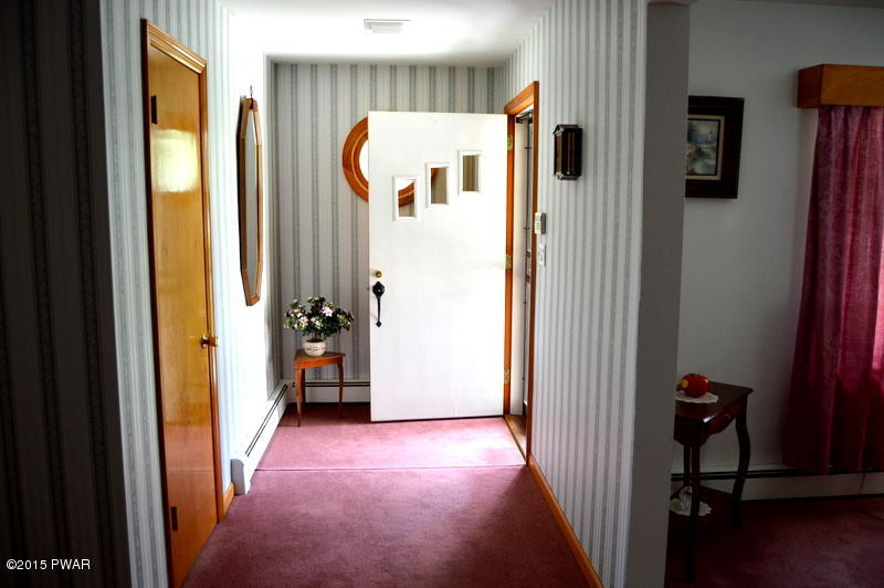 170 Long Ridge Road Hawley, PA 18428 - Photo 10 of 31