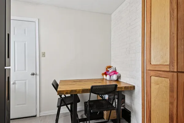 $2,800 | 2106 Avalon Lane, Arlington, TX 76014