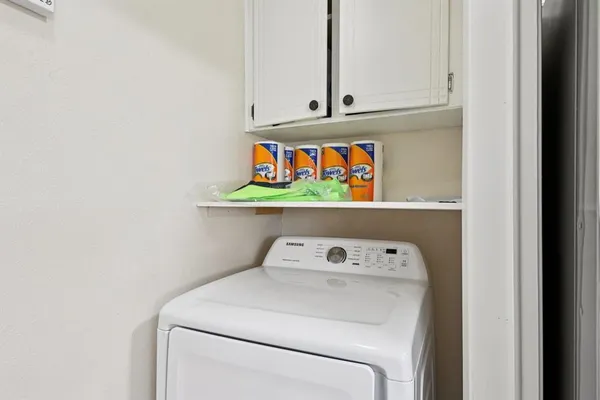 $2,800 | 2106 Avalon Lane, Arlington, TX 76014