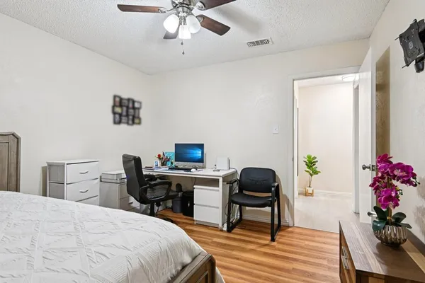 $2,800 | 2106 Avalon Lane, Arlington, TX 76014