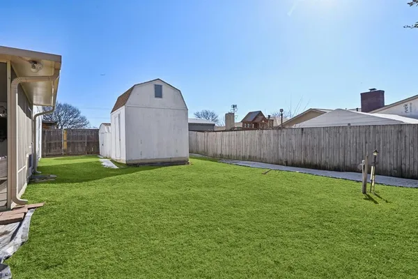 $2,800 | 2106 Avalon Lane, Arlington, TX 76014