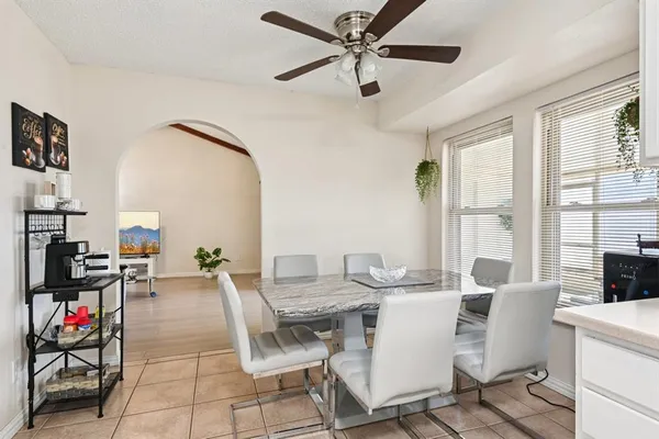 $2,800 | 2106 Avalon Lane, Arlington, TX 76014