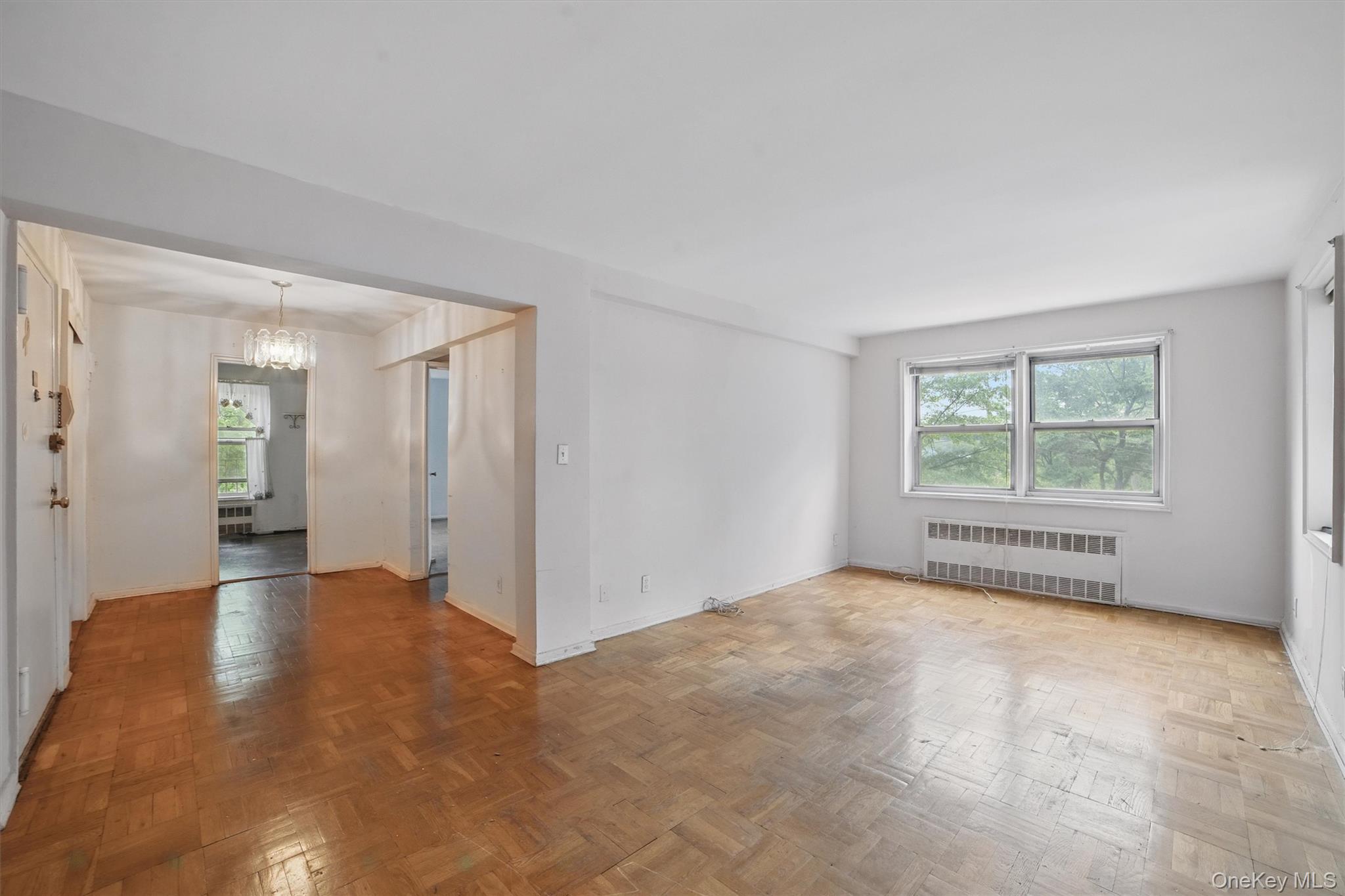 682 Tuckahoe Road, Unit 1A Yonkers, NY 10710 - Photo 4 of 21