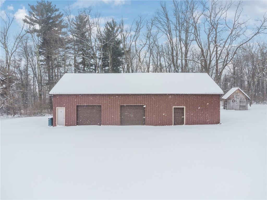 460 Beaver Run Road Apollo, PA 15613 - Photo 37 of 47 a backyard of a house with large trees