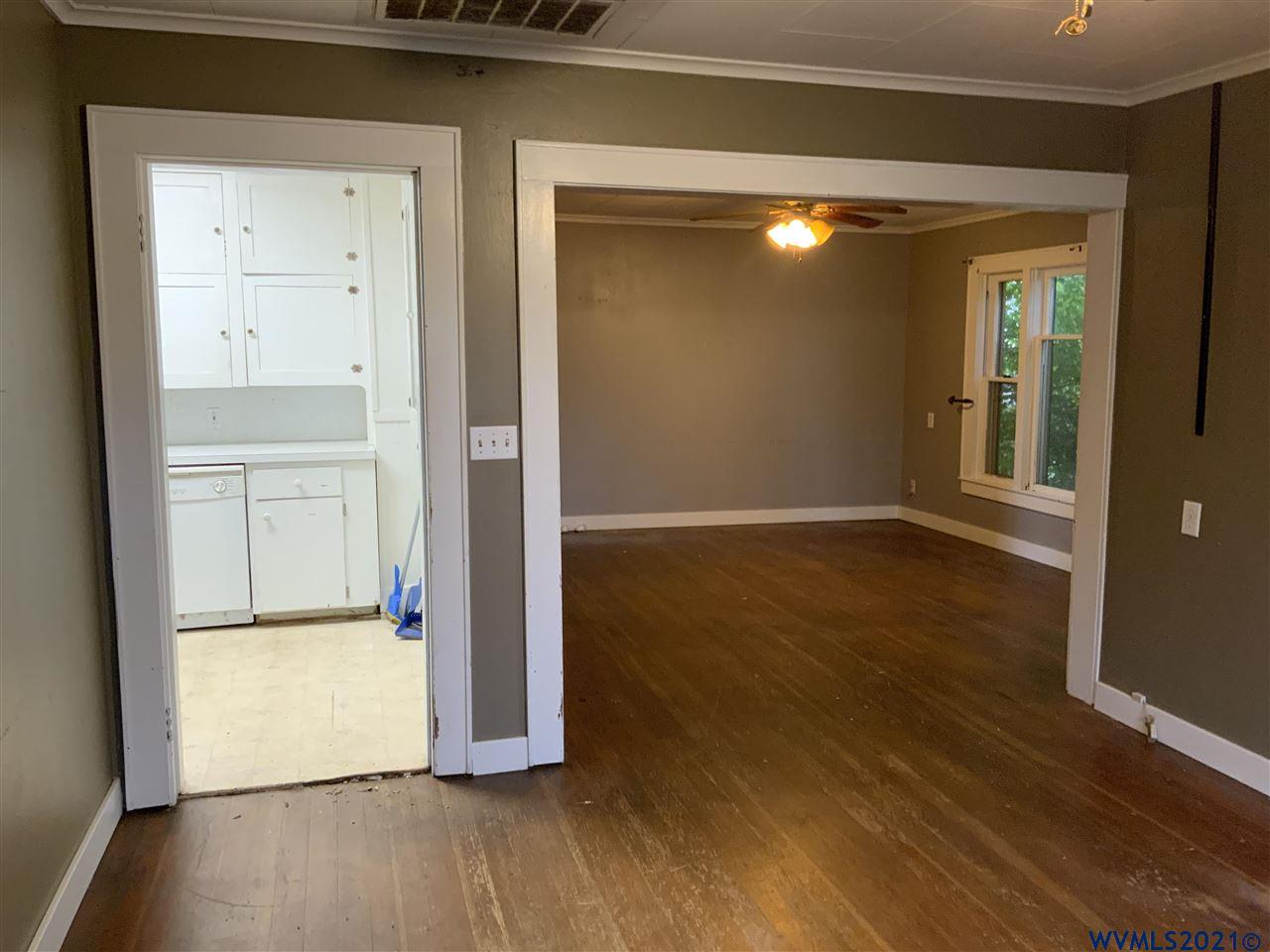 1089 Southwest Church Street Dallas, OR 97338 - Photo 17 of 35 Gallery Image 17