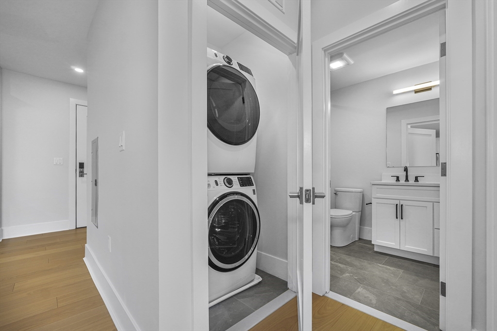 62 Foundry Street, Unit 413 Wakefield, MA 01880 - Photo 6 of 24