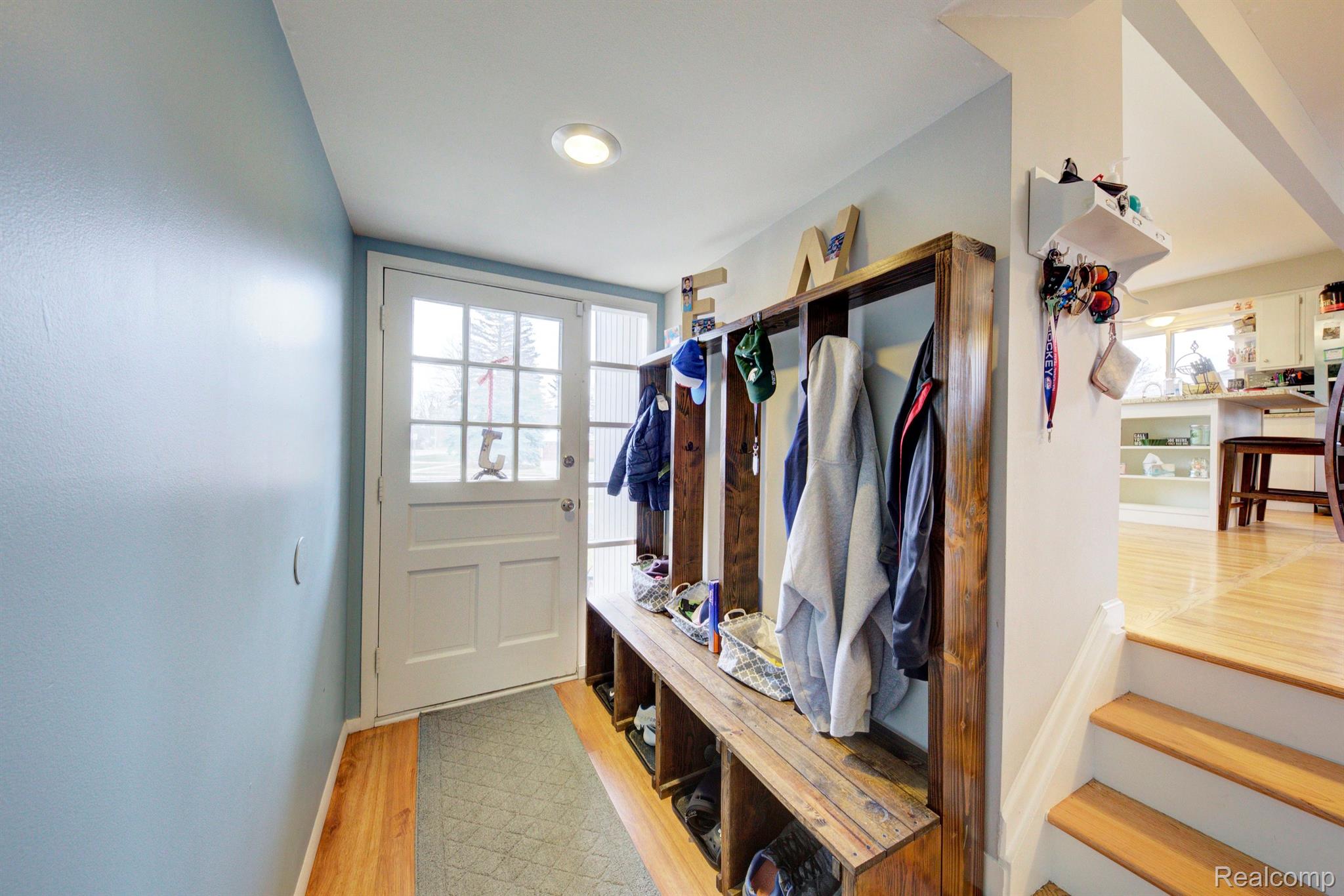 24185 Farmington Road Farmington, MI 48336 - Photo 15 of 50 Gallery Image 15