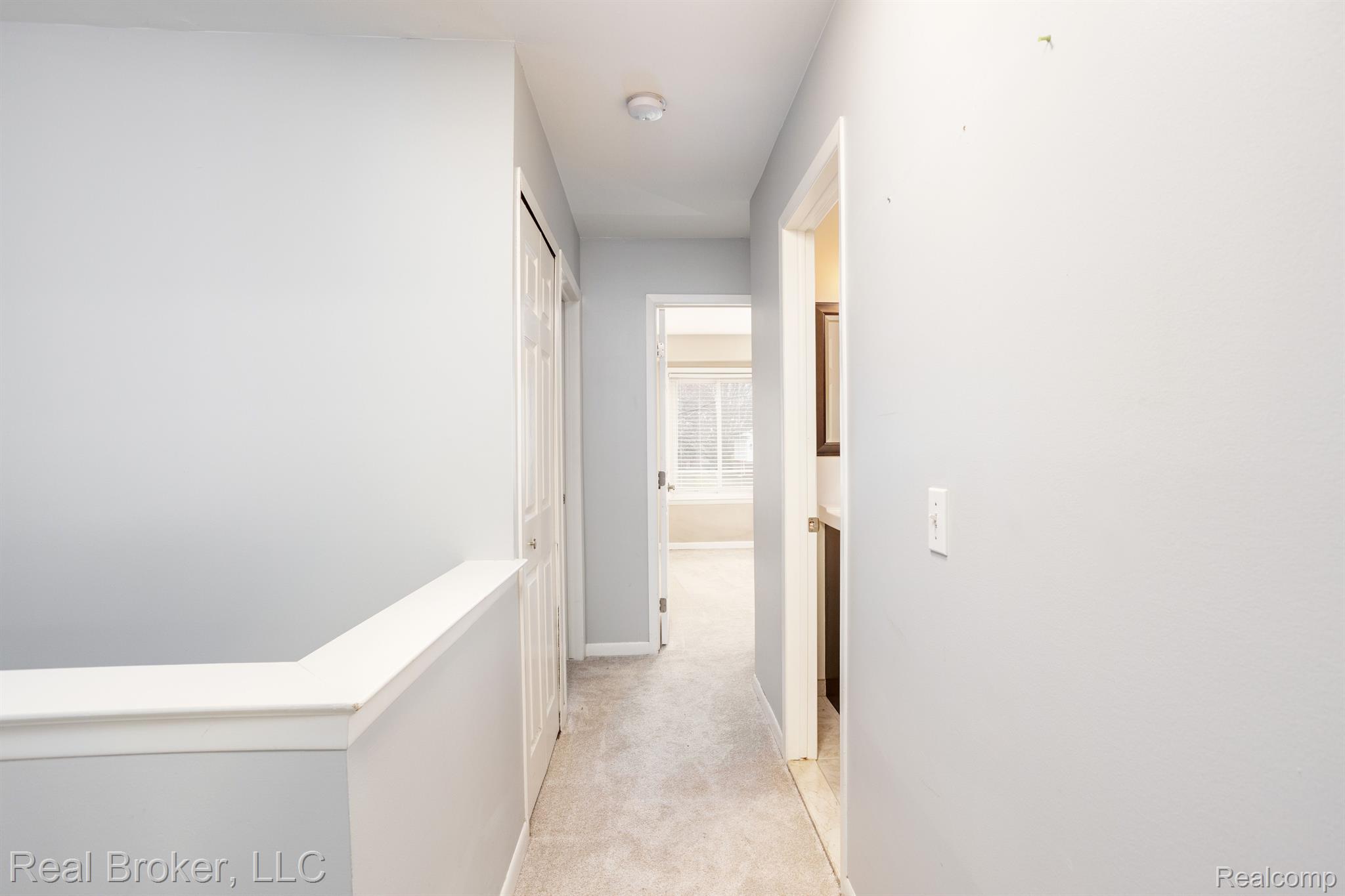 2262 Flanders Drive Rochester, MI 48307 - Photo 13 of 38 Gallery Image 13