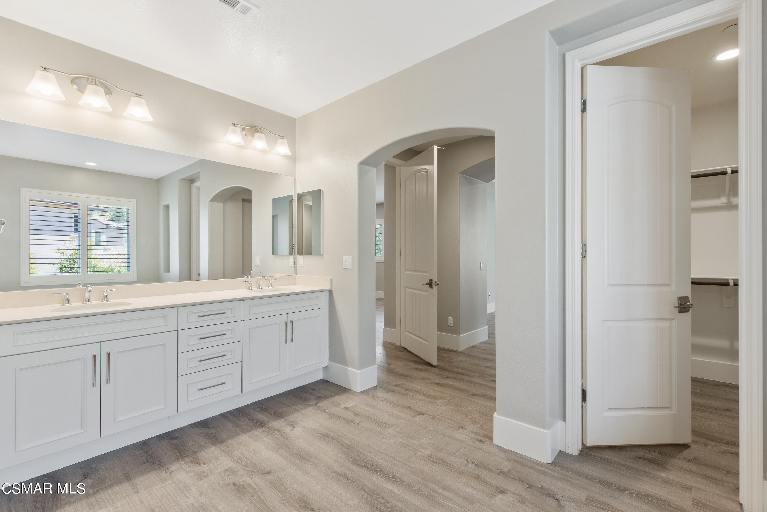 6951 Ridgemark Court Moorpark, CA 93021 - Photo 29 of 65 6951 Ridgemark-34