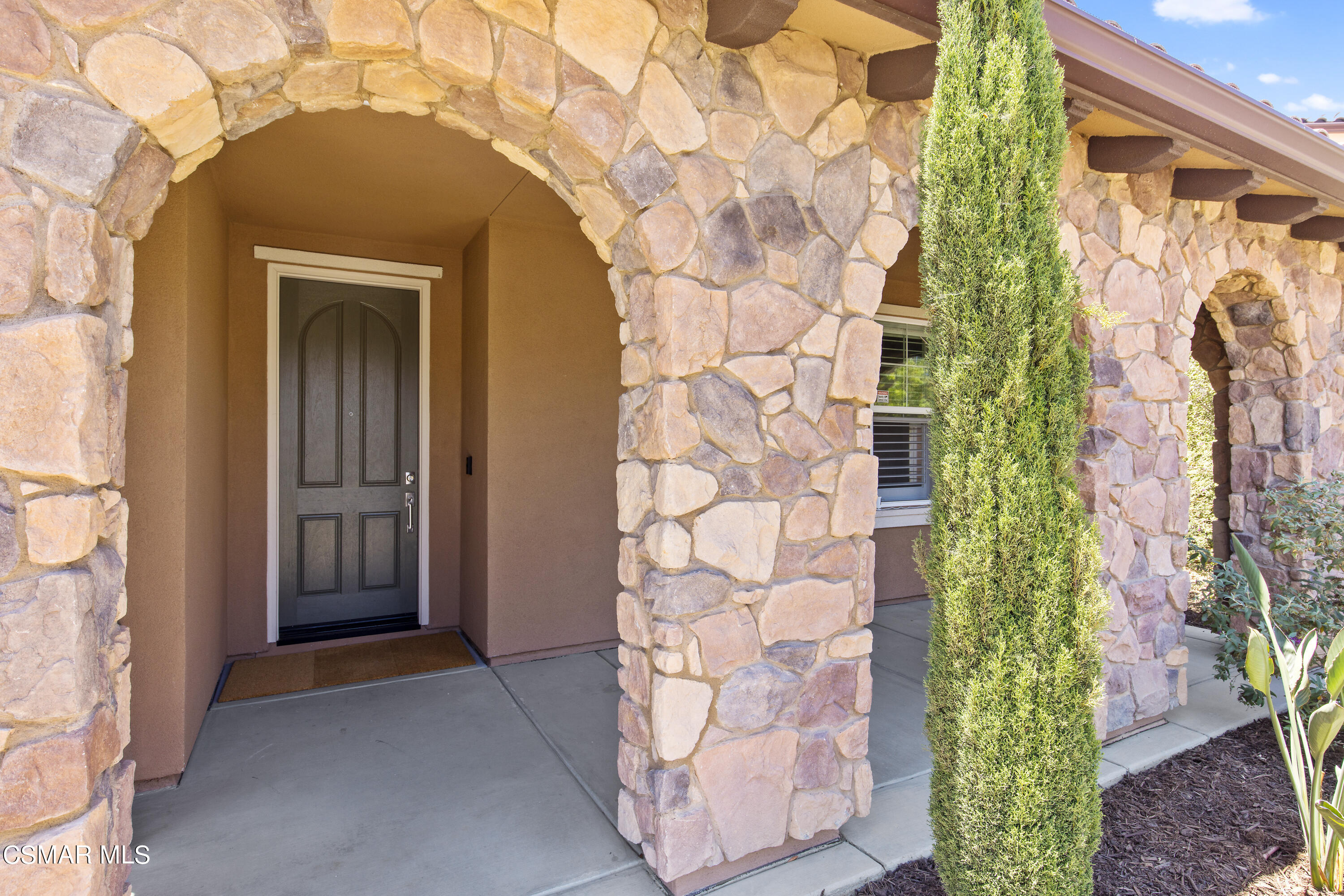 6951 Ridgemark Court Moorpark, CA 93021 - Photo 3 of 65 6951 Ridgemark-3