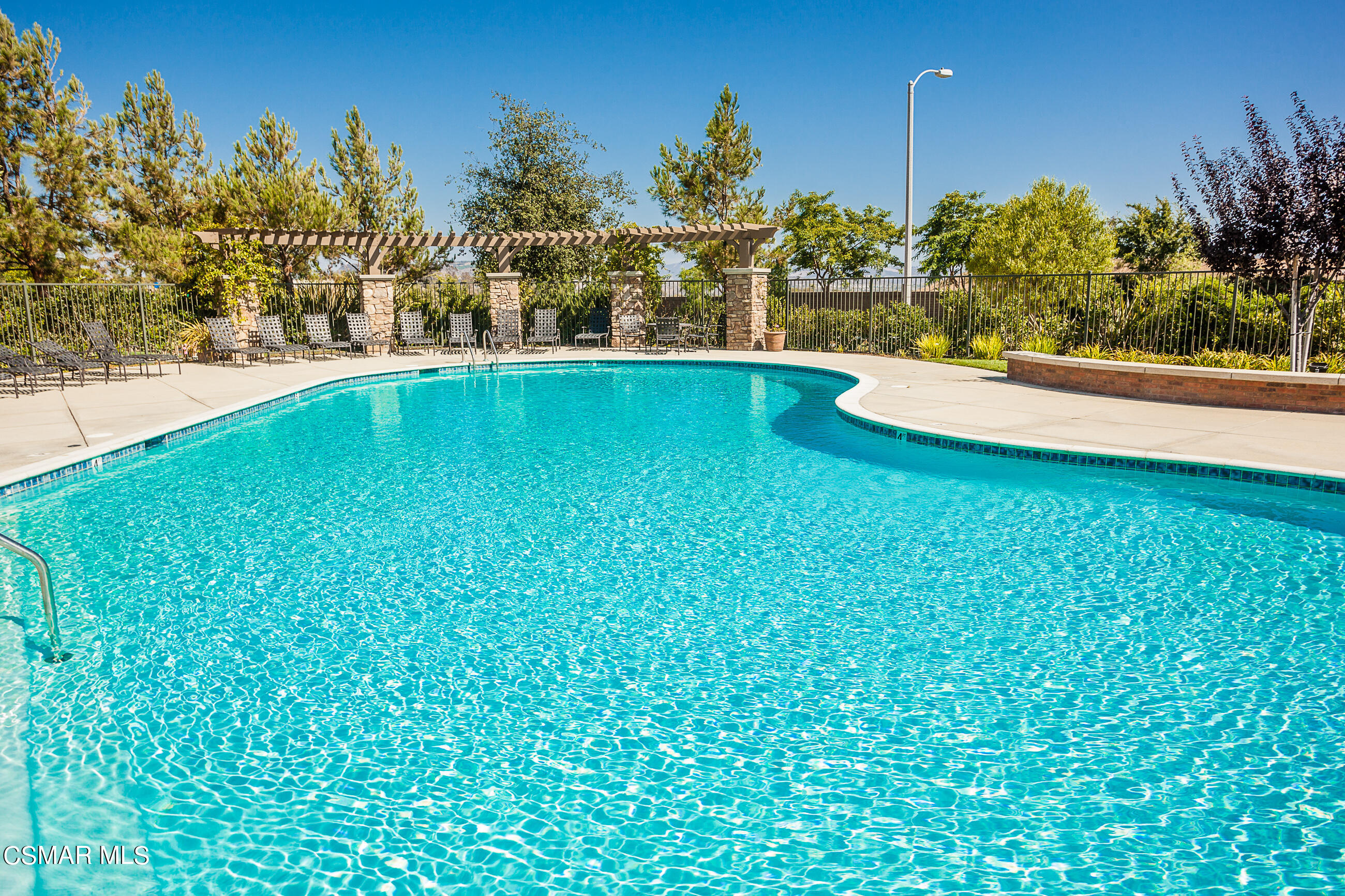 6951 Ridgemark Court Moorpark, CA 93021 - Photo 37 of 65 111-63