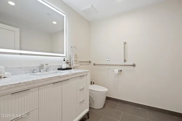 $7,500 | 1188 King Street, Unit 103, Greenwich, CT 06831
