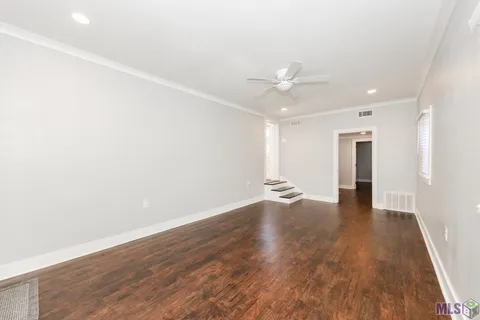 $262,000 | 423 Avenue East, Port Allen, LA 70767