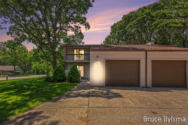 $289,400 | 17570 Parkwood Drive, Unit A, Spring Lake, MI 49456
