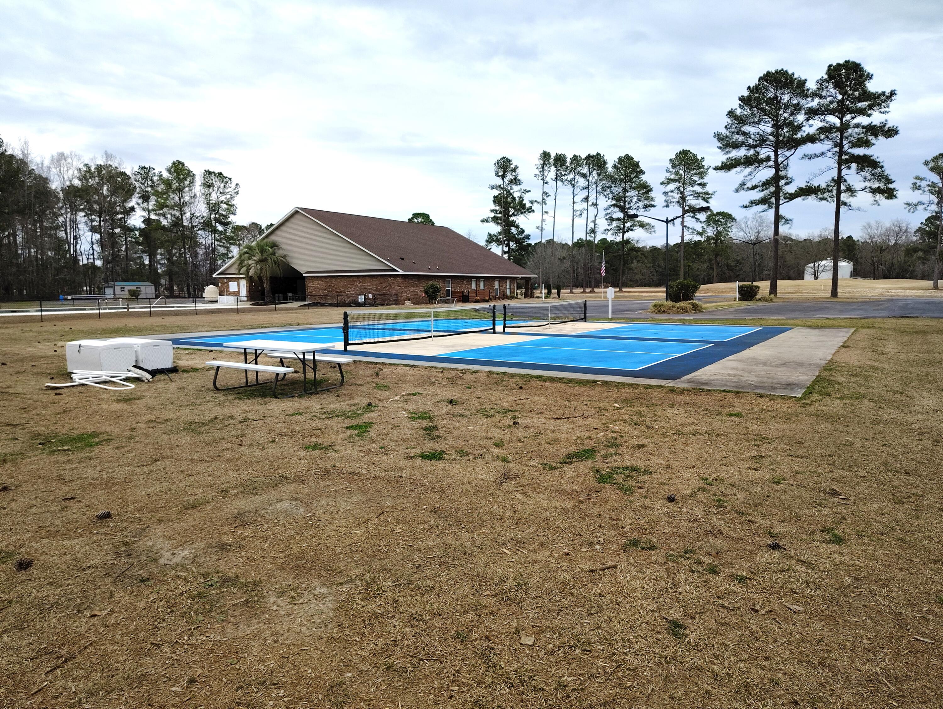 40 North Lake Circle Manning, SC 29102 - Photo 12 of 23 IMG_20260226_140659370_BURST000_COVER