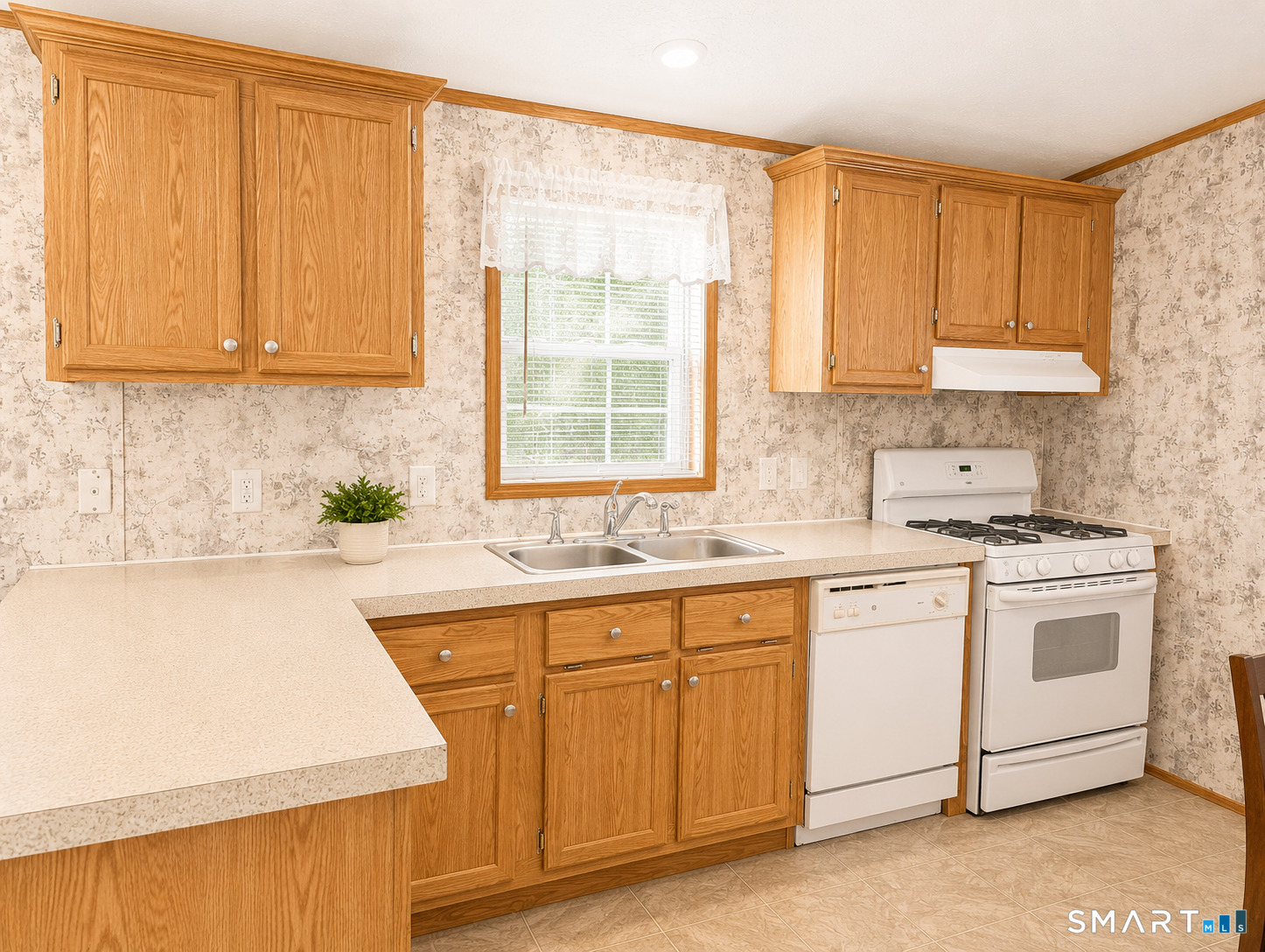 1950 North Broad Street Meriden, CT 06450 - Photo 6 of 19