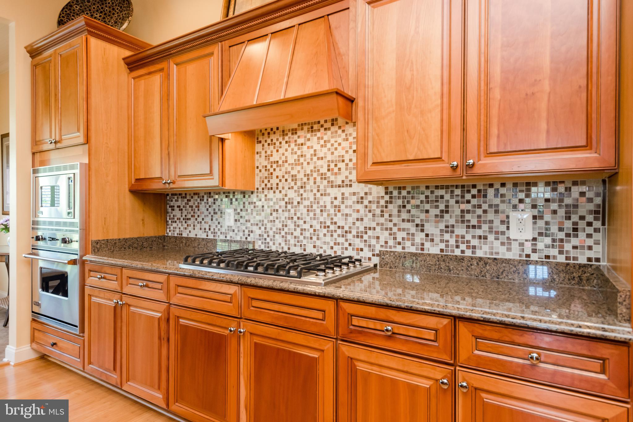 2703 Merlot Lane Annapolis, MD 21401 - Photo 9 of 63 Viking Double Oven, Natural Gas, Viking Cooktop