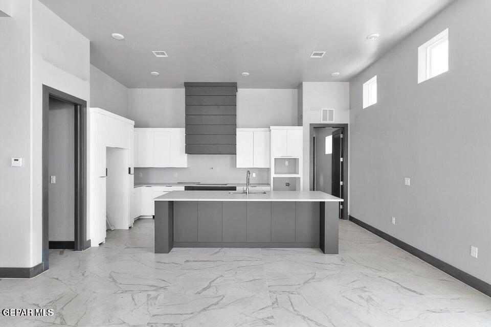 7321 Cimarron Rim Drive El Paso, TX 79911 - Photo 4 of 52 20250414210112911371000000-o