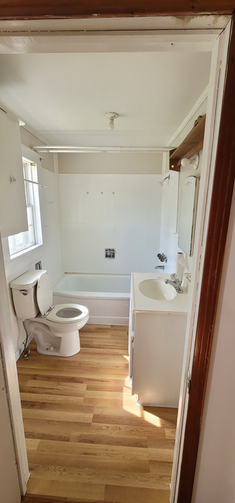 19 Turkey Scratch Road Spencer, TN 38585 - Photo 26 of 27 a bathroom with a sink and a bathtub