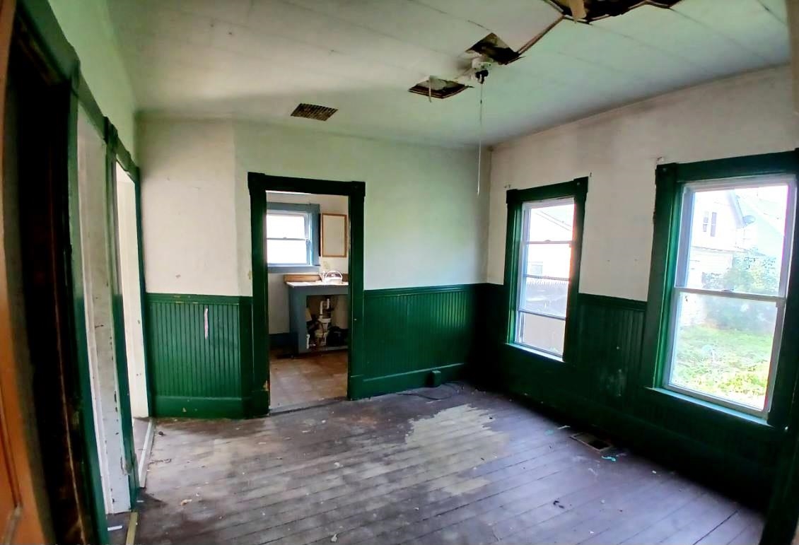 85 Smith Street Barre, VT 05641 - Photo 9 of 26