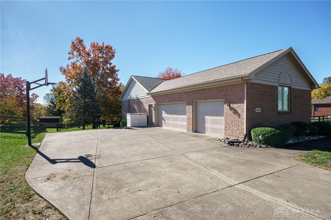 2697 Pennyroyal Road Springboro, OH 45342 - Photo 4 of 69