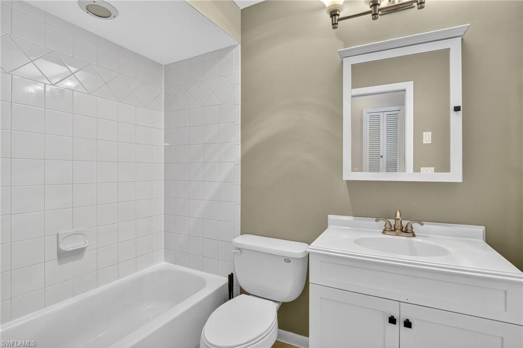 2185 41st Terrace Southwest Naples, FL 34116 - Photo 18 of 42 Gallery Image 18