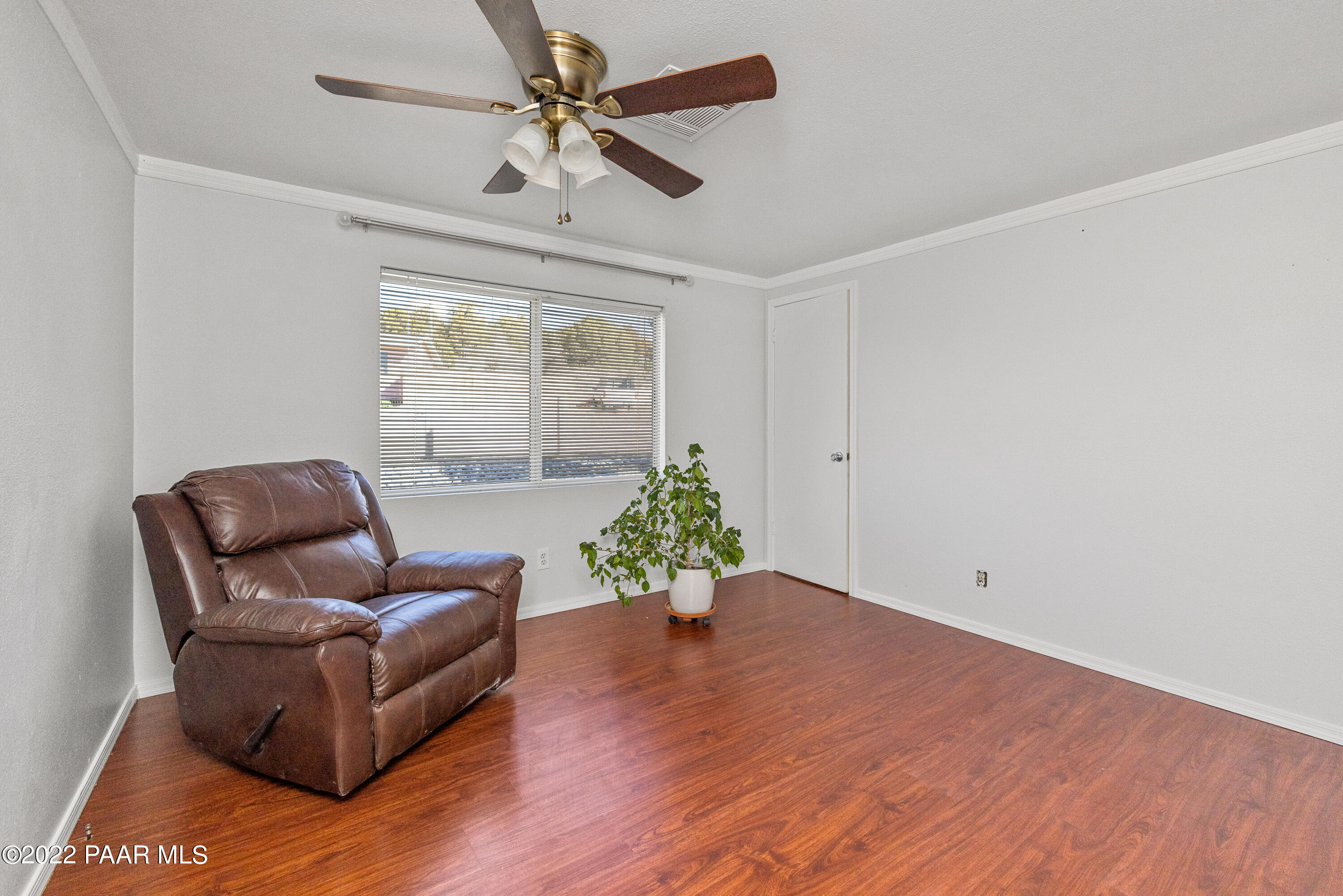 463 Antelope Run Road Paulden, AZ 86334 - Photo 13 of 26 a living room with furniture and a window