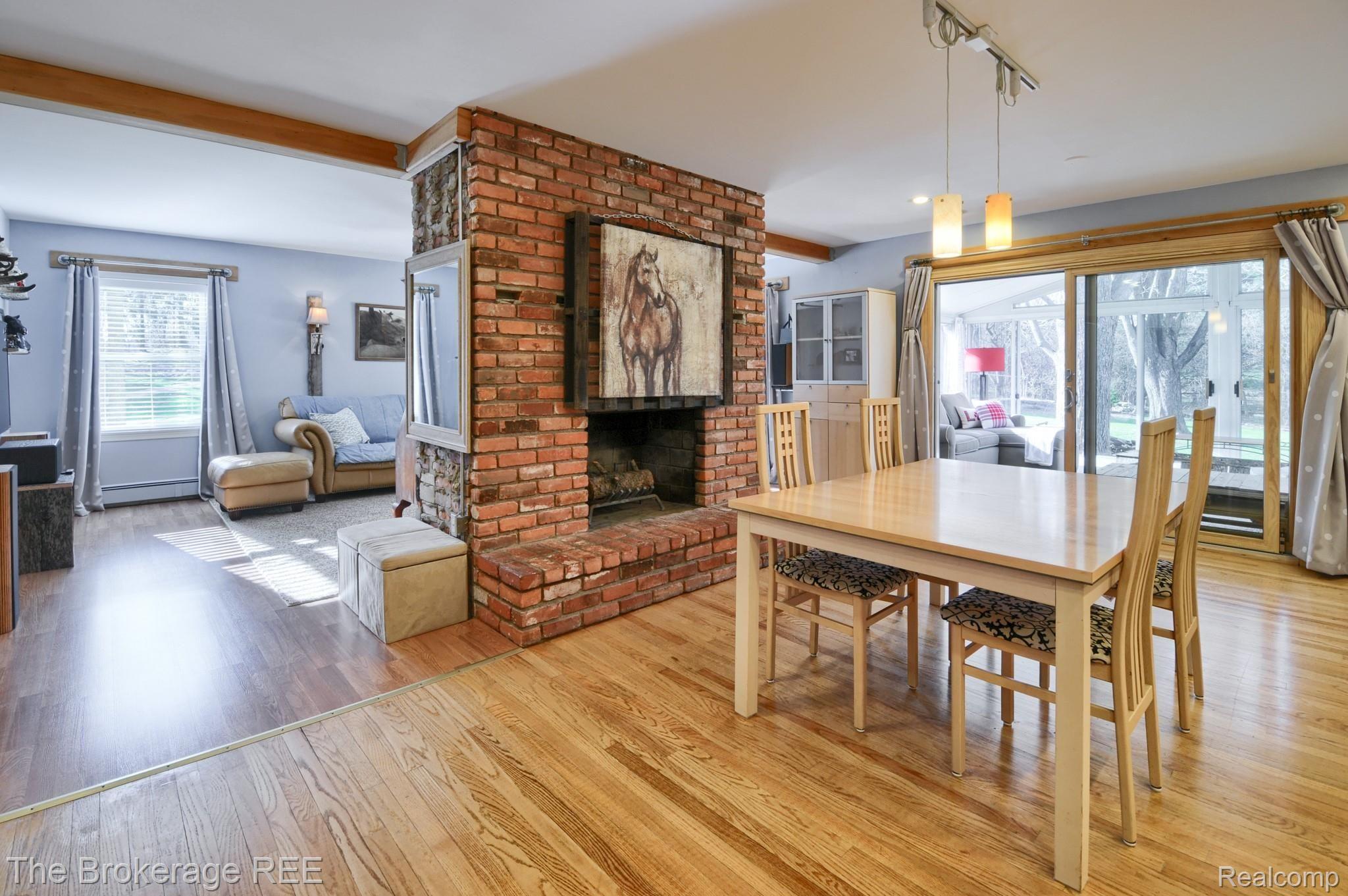 440 Hillview Street Rochester, MI 48306 - Photo 11 of 46 SD3_1307-HDR(5).jpg