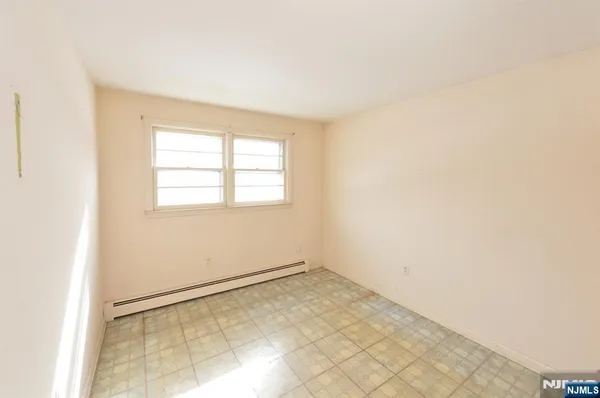 $650,000 | 130 Washington Avenue, New Milford, NJ 07646