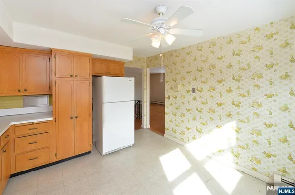 $650,000 | 130 Washington Avenue, New Milford, NJ 07646