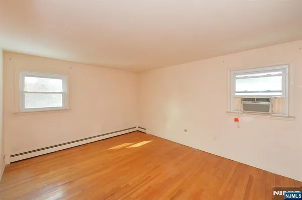 $650,000 | 130 Washington Avenue, New Milford, NJ 07646