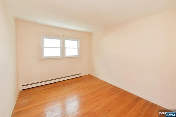 $650,000 | 130 Washington Avenue, New Milford, NJ 07646