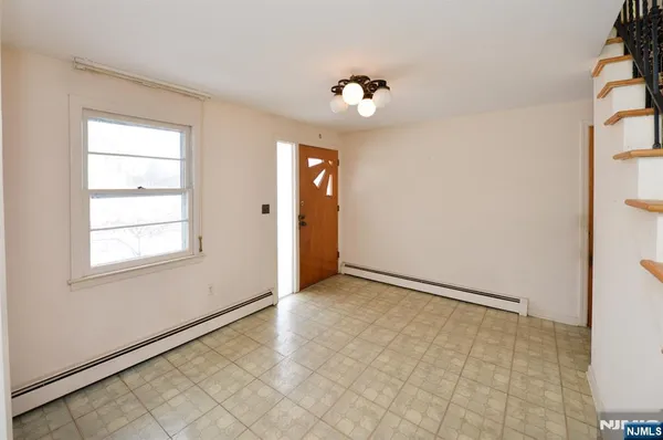 $650,000 | 130 Washington Avenue, New Milford, NJ 07646