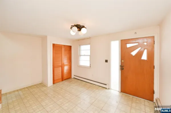 $650,000 | 130 Washington Avenue, New Milford, NJ 07646