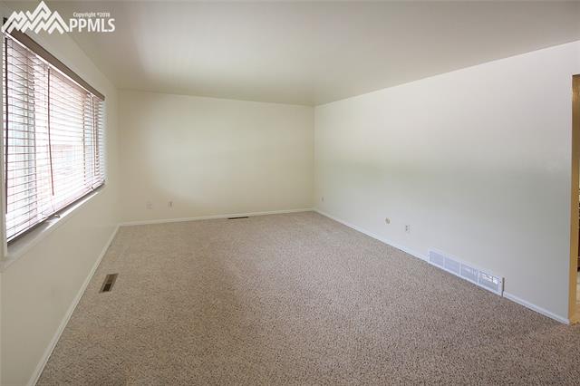 2830 Ridgeglen Square Colorado Springs, CO 80918 - Photo 3 of 25