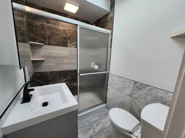 $3,000 | 955 Asbury Avenue, Unit 2, Ocean City, NJ 08226