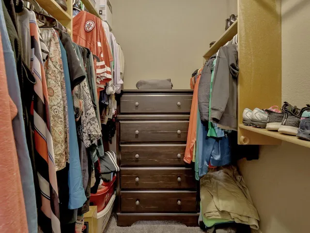 $259,900 | 1945 East Cedar Tree Court, Park City, KS 67219