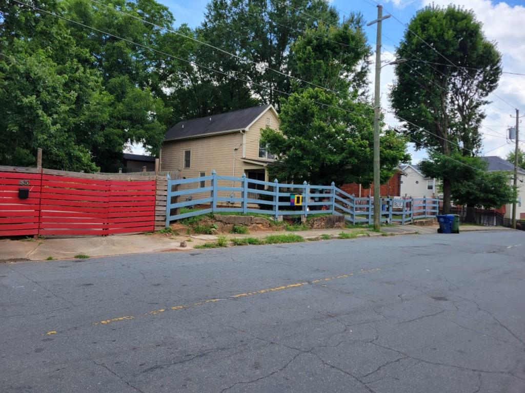 634 Cooper Street Southwest Atlanta, GA 30312 - Photo 4 of 7