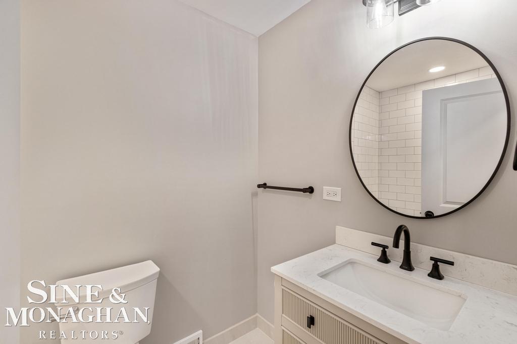 781 Fairford Road Grosse Pointe Woods, MI 48236 - Photo 20 of 57