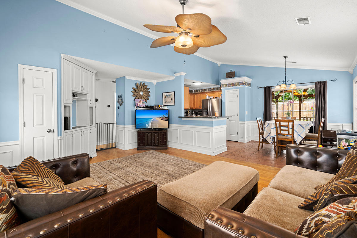 165 2 Pond Loop Ladson, SC 29456 - Photo 8 of 25 8