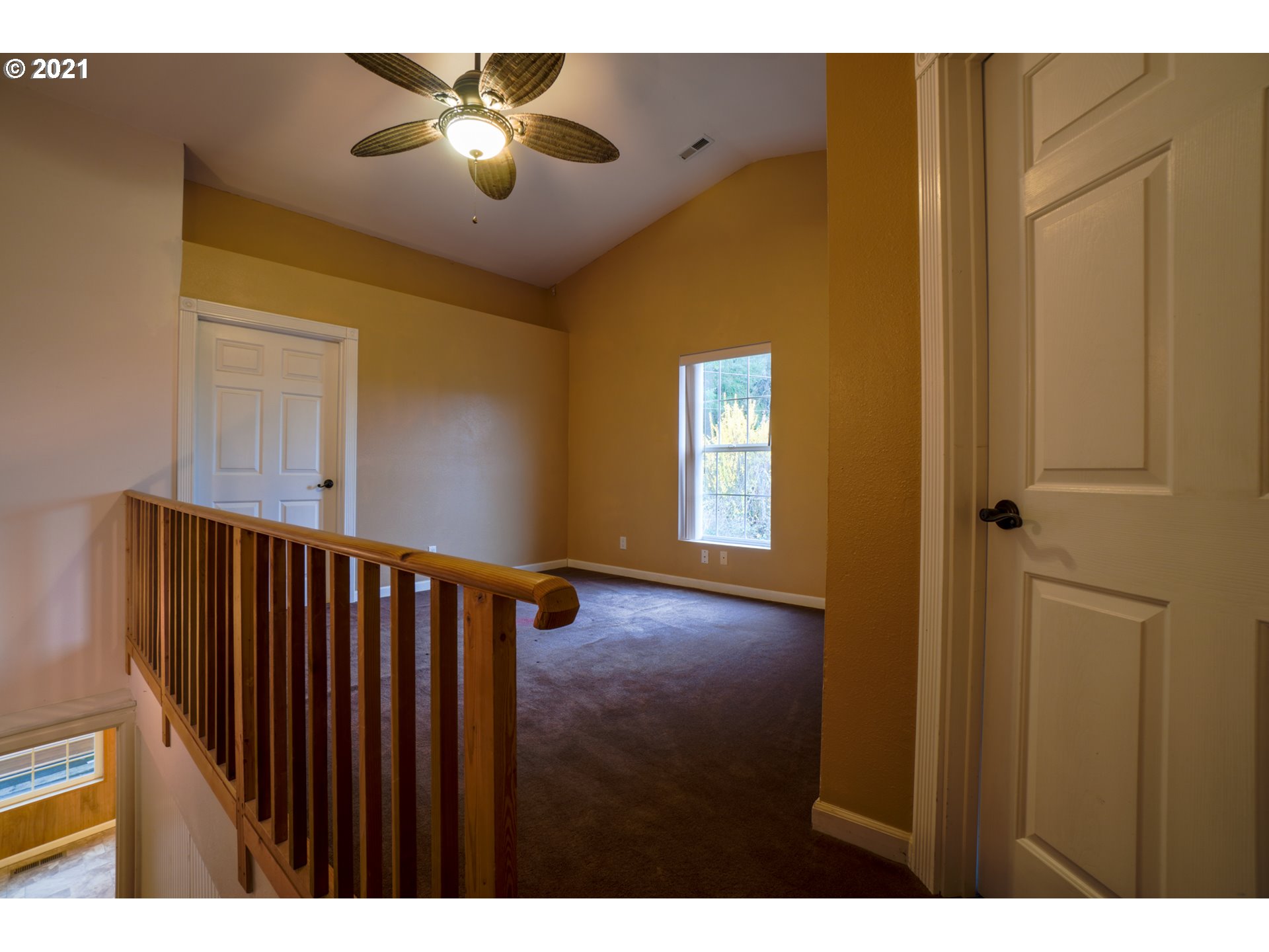 1579 South Side Road Sutherlin, OR 97479 - Photo 12 of 31 a view of empty room