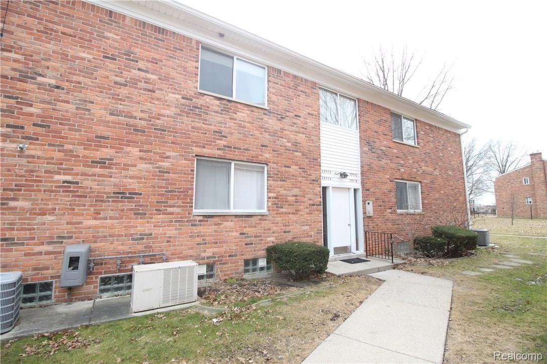 29530 Hoover Road, Unit 73 Warren, MI 48093 - Photo 3 of 19 IMG_2708.JPG