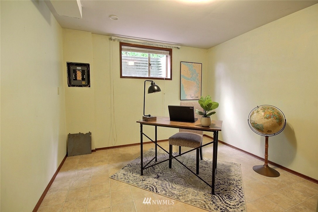 2801 Northeast 23rd Street Renton, WA 98056 - Photo 19 of 29