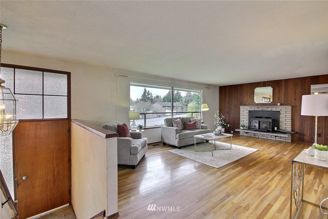 2801 Northeast 23rd Street Renton, WA 98056 - Photo 4 of 29