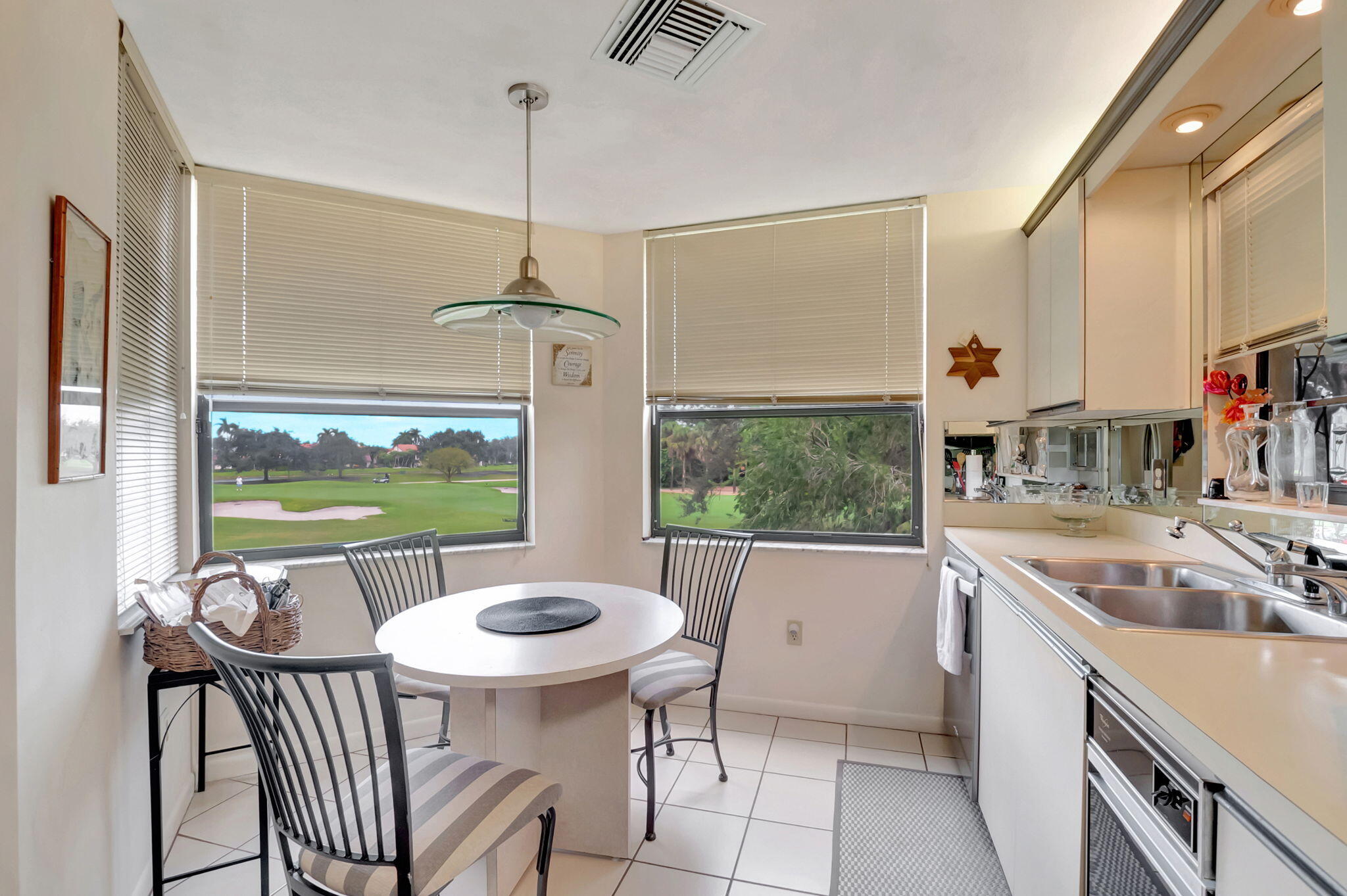 7460 La Paz Boulevard, Unit 206 Boca Raton, FL 33433 - Photo 14 of 37 Breakfast