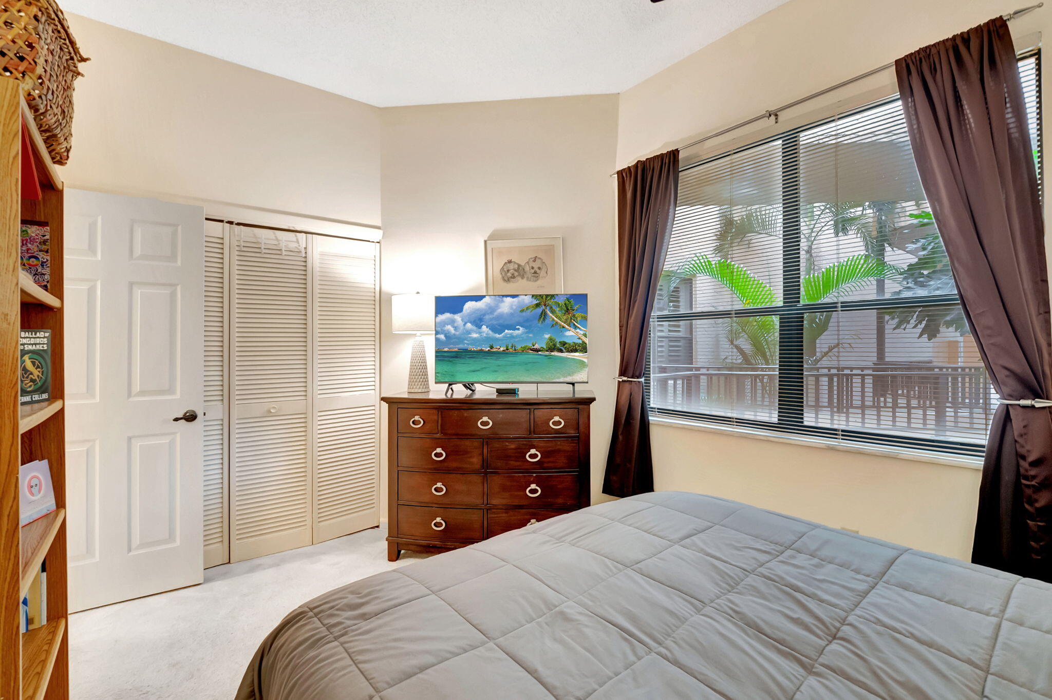 7460 La Paz Boulevard, Unit 206 Boca Raton, FL 33433 - Photo 22 of 37 Bedroom 2