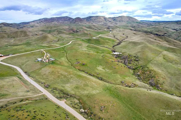 $1,700,000 | 11315 Timber Butte Road, Sweet, ID 83670