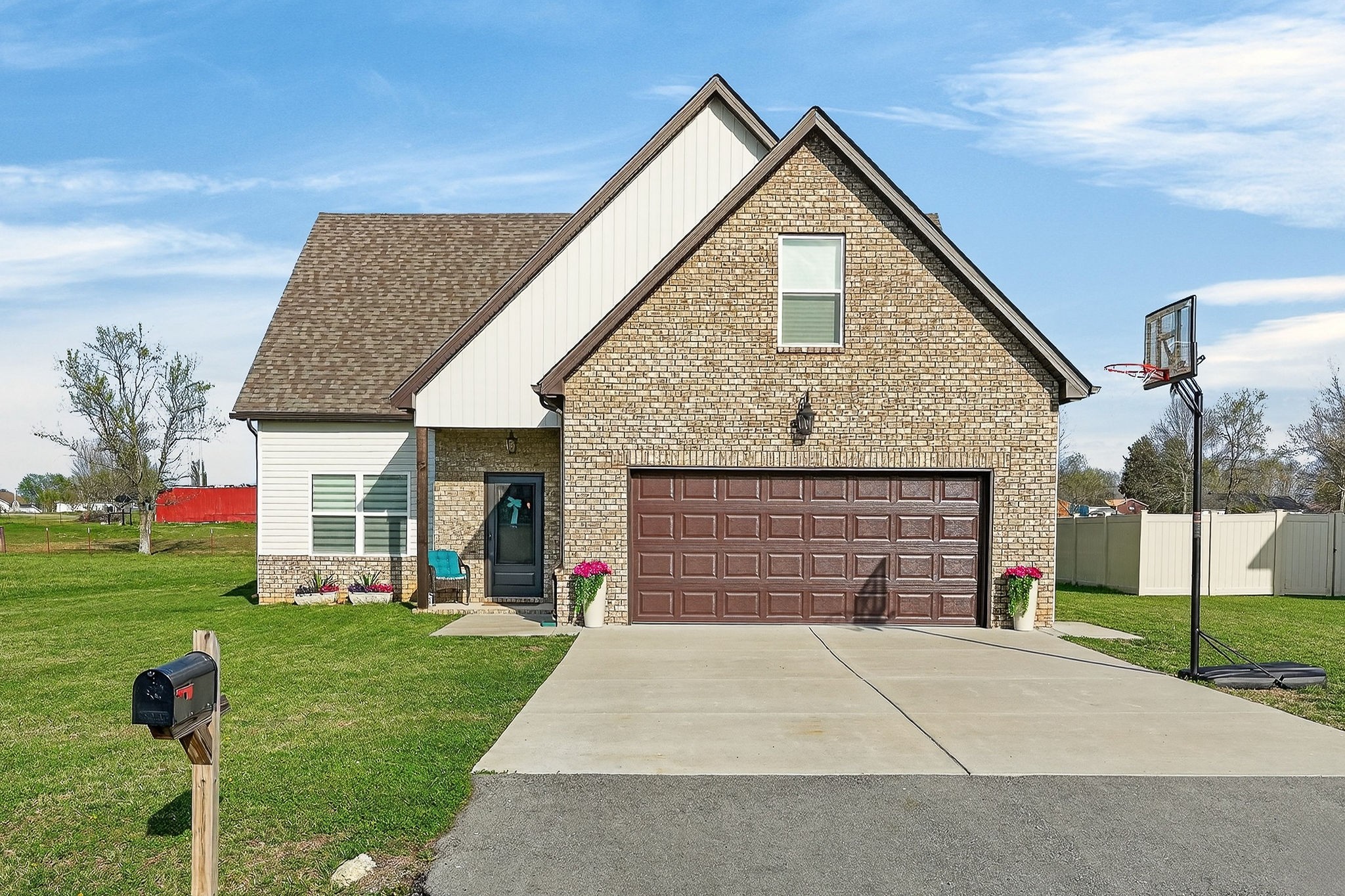 235 Villa Street Smithville, TN 37166 - Photo 2 of 30