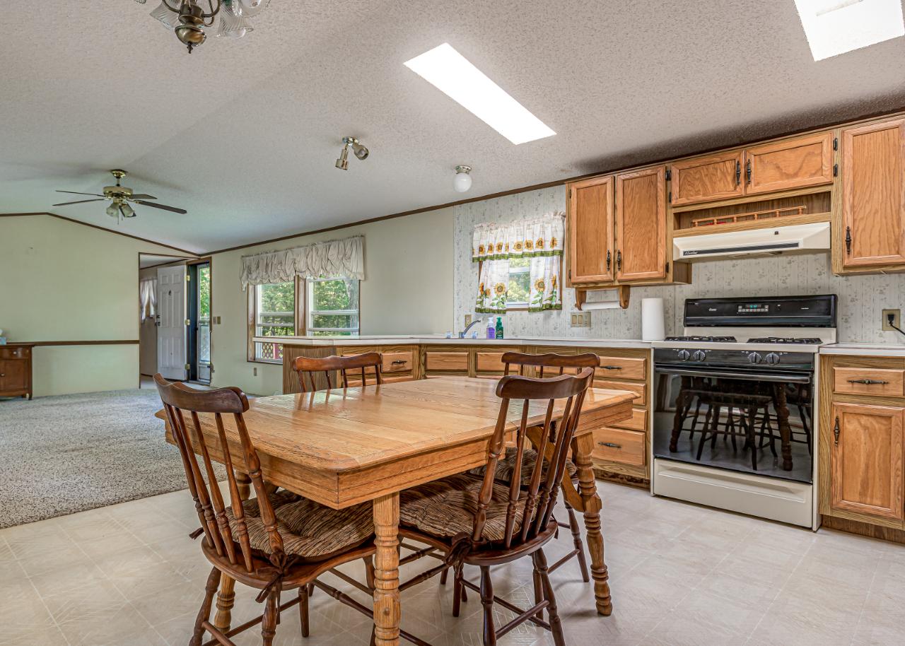 4716 Horsehead Lake Road Rhinelander, WI 54501 - Photo 4 of 29 Gallery Image 4