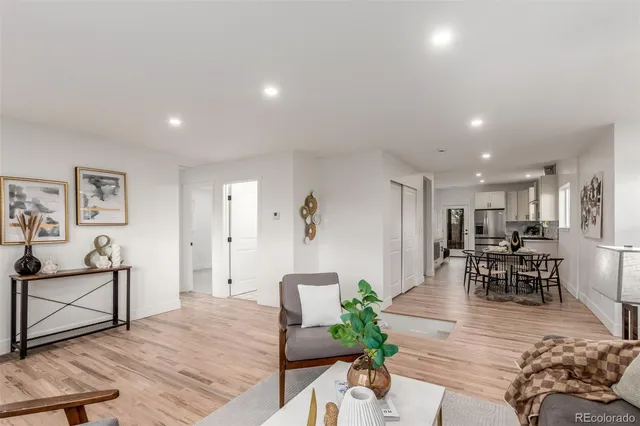 $500,000 | 266 Stuart Street, Denver, CO 80219